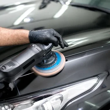 car-polishing-machine-or-hand-better